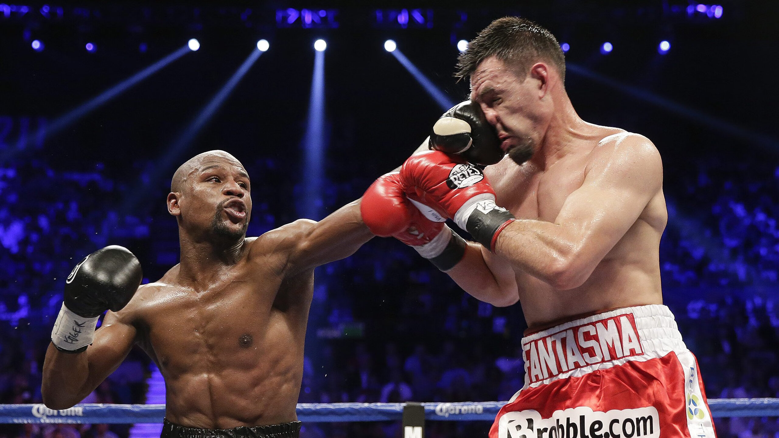 开云体育APP-史上最激烈的季后赛“火拼”，都有哪些经典瞬间让人难忘？，火拼 火并